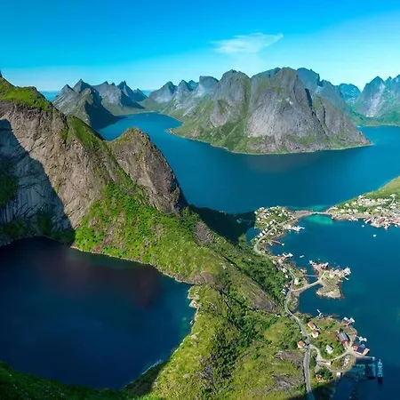Storoy - En Perle I Lofoten